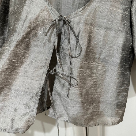 Maison Cleo Silver Silk Blouse Size S/M/L - Picture 11 of 13